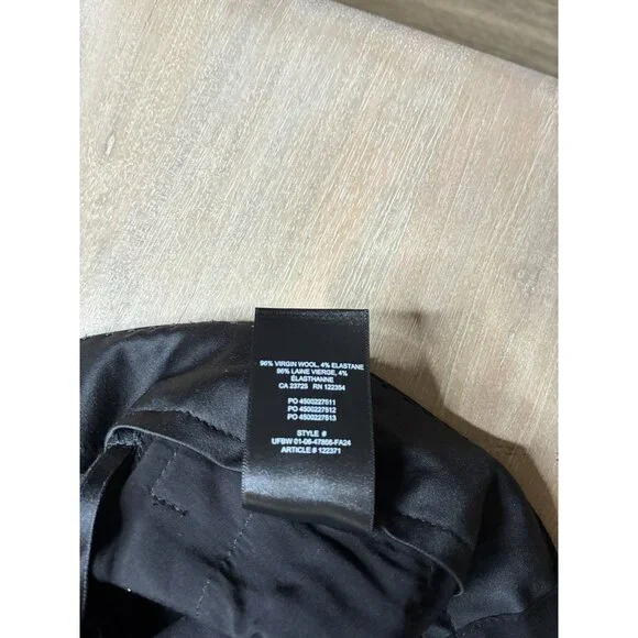 Aritzia Babaton Represent Pant in Black Size 2 Wide Leg Pleated Wool Trousers